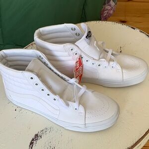 Vans Women's Classic White High-Tops Canvas